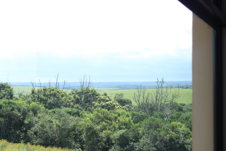 2 Bedroom Property for Sale in Kidds Beach Eastern Cape
